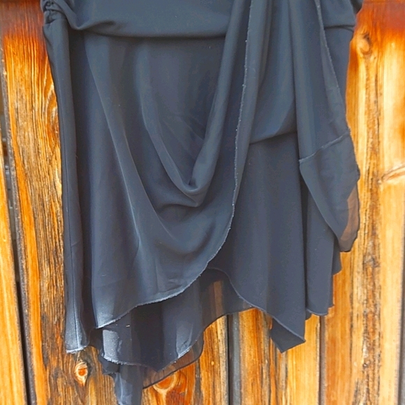 Le Chateau black flowing skirt - Picture 5 of 6